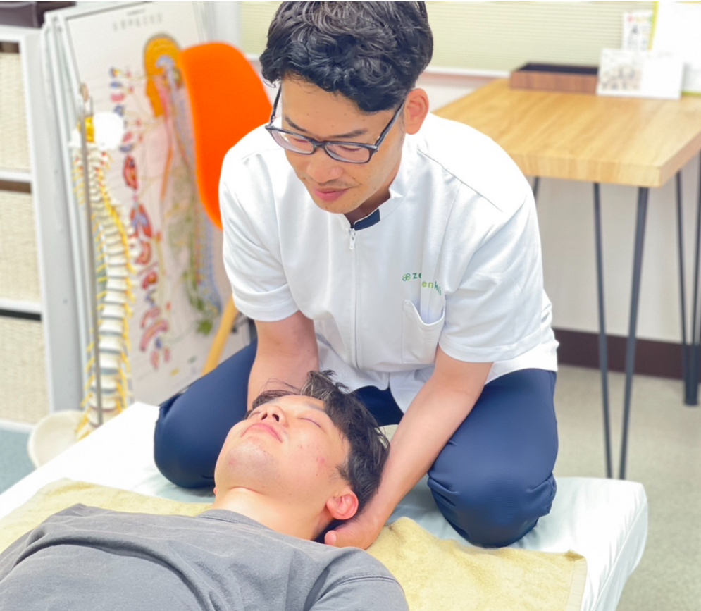 仕事中の頭痛を引き起こす原因