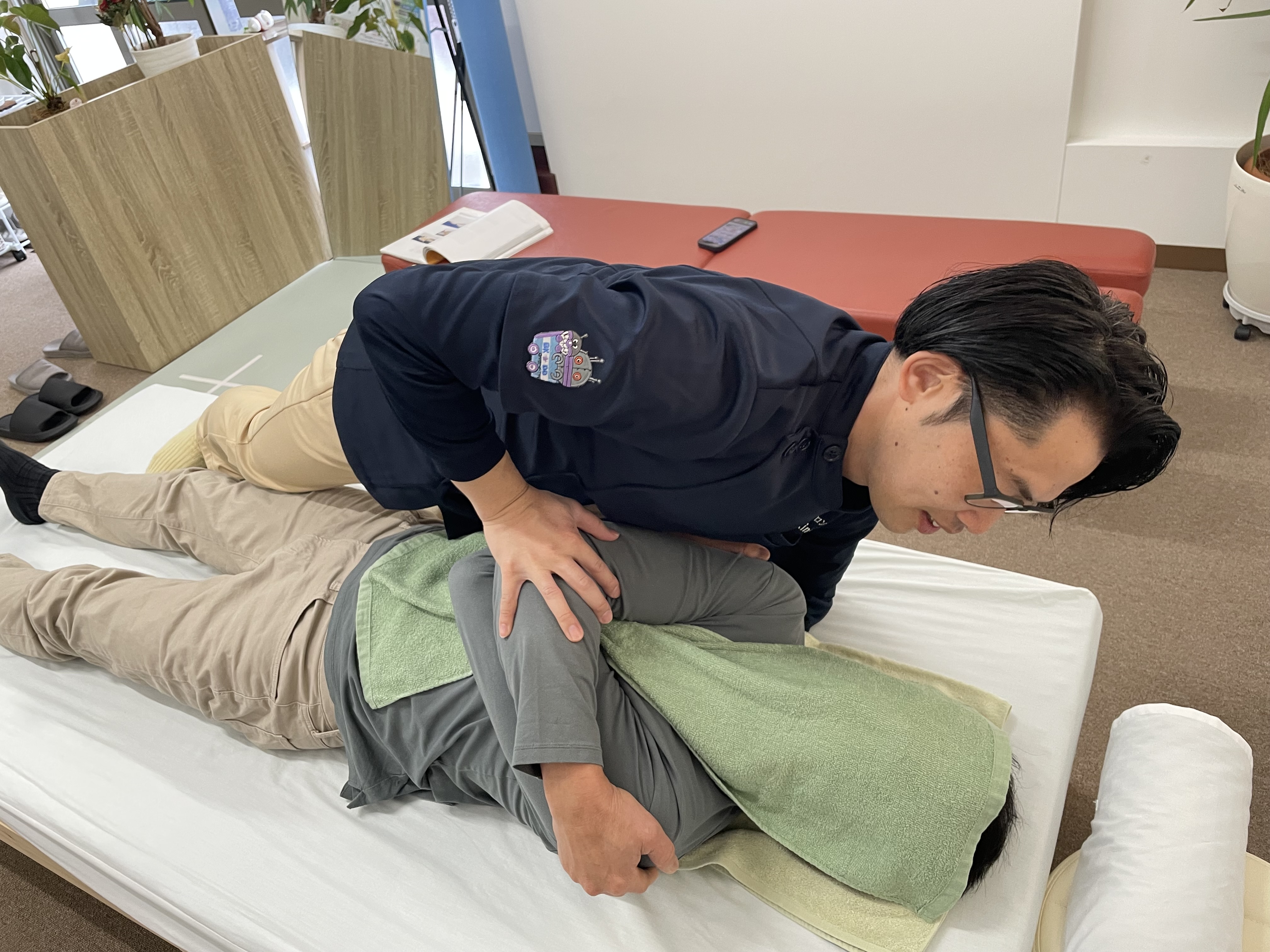 胸の緊張が肩こりの元凶！
